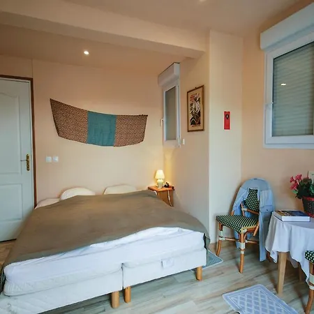 Five-bedroom Holiday In Maxime Holiday home